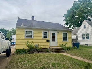 1422 Vine St, Waterloo, IA 50703