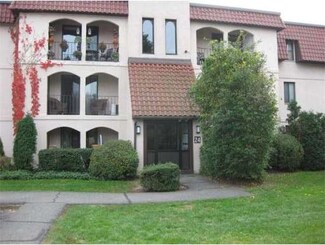 685 Oak St Unit 242, Brockton, MA 02301