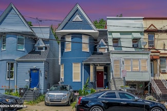 124 Atlantic St, Jersey City, NJ 07304