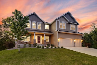 18338 Dove Ct, Eden Prairie, MN 55347