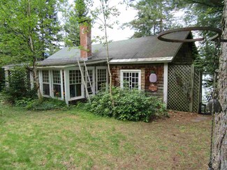87 Cottage Rd, Island Pond, VT 05846