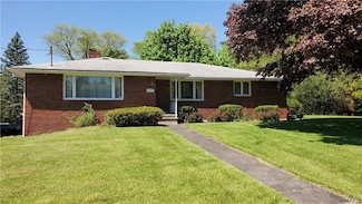 230 Ridgecrest Rd, Syracuse, NY 13214