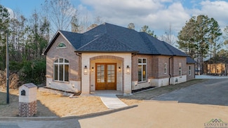 3109 Lismore Ln, Longview, TX 75605
