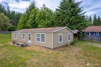 2474 S Flower Ave, Port Orchard, WA 98366