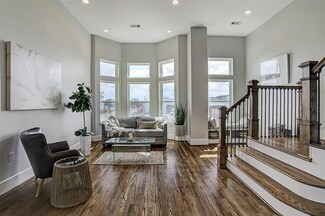 2020 Mcgowen St Unit T, Houston, TX 77004