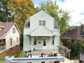 1516 N 8th St, Martins Ferry, OH 43935