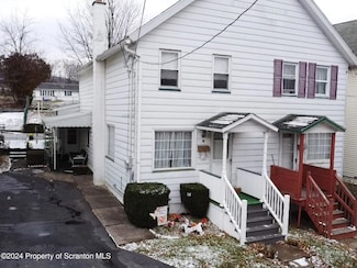 15 Rutz St, Hanover Township, PA 18706