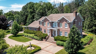 W9258 Lamise Way, Hortonville, WI 54944