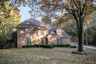 303 Woodland Hills Dr, Oxford, MS 38655
