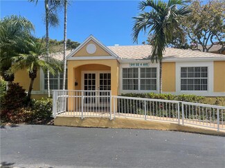 441 SE 10th St Unit D102, Dania, FL 33004