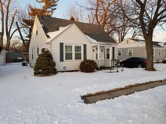 338 W Hubbard Ave, Elkhart, IN 46516