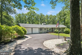 712 Ridge Rd, Telford, PA 18969