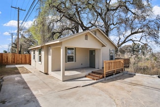1541 W Hatch Rd, Modesto, CA 95351