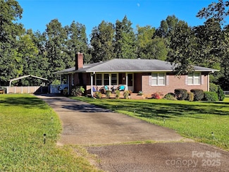 802 Linden Dr, Chester, SC 29706