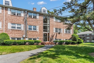 23 Edgelawn Ave Unit 6, North Andover, MA 01845