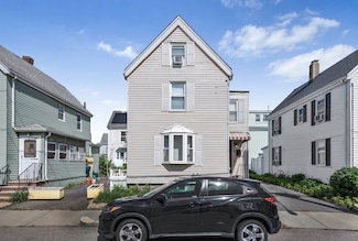 11 Murphy Ct, Newton, MA 02458