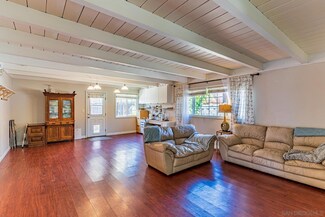 9210 Dalehurst Rd, Santee, CA 92071