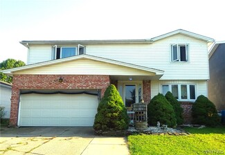 76 Sebring Dr, Depew, NY 14043