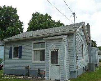 231 N Sheldon St, Charlotte, MI 48813