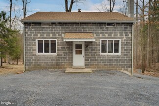 80 Gould Ln, Fleetwood, PA 19522