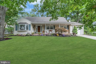 28 Woodridge Ave, Toms River, NJ 08755