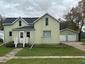 101 E 4th St St, Ramona, SD 57045