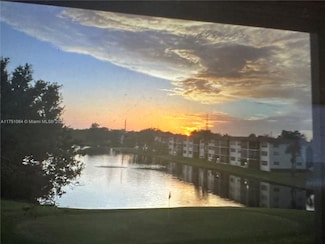 411 S Hollybrook Dr Unit 308, Pembroke Pines, FL 33025