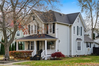 316 E 3rd St, Dixon, IL 61021