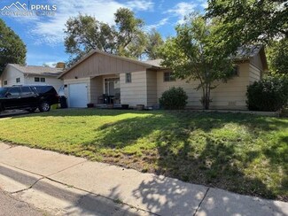 18 Dundee Ln, Pueblo, CO 81001
