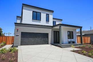 2020 Eagle Ct, Santa Rosa, CA 95403