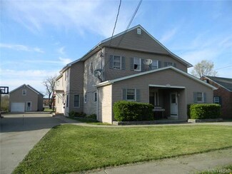 33 Eaton St, Springville, NY 14141