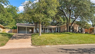 2901 Woodland Dr, Waco, TX 76710