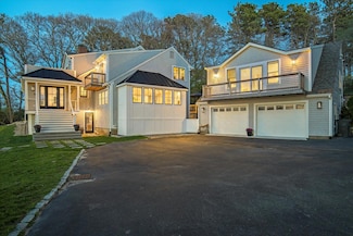 118 Driftwood Ln, South Yarmouth, MA 02664
