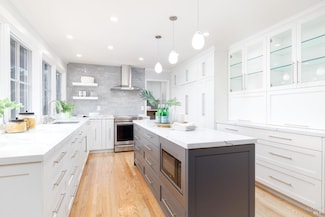 4713 Circle b Place, Santa Rosa, CA 95405