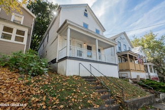 12 1/2 E Clinton St, Johnstown, NY 12095