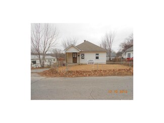 1305 S Ralston Ave, Independence, MO 64052