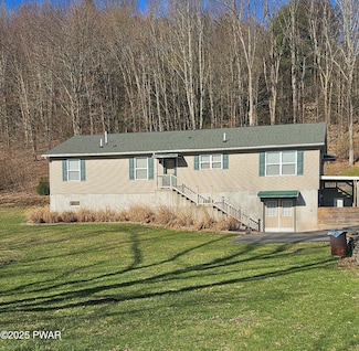 27 Bryant Rd, Honesdale, PA 18431