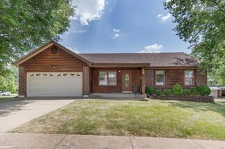585 Summit View Ct, Fenton, MO 63026
