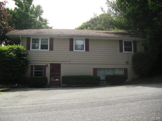 3010 Jordan Rd, Orefield, PA 18069