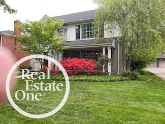 850 Trombley Rd Unit 52, Grosse Pointe Park, MI 48230
