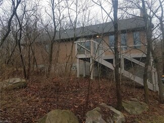 43876 Pine Hollow Rd, Lisbon, OH 44432