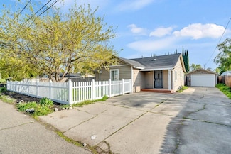 5603 Alicia Ave, Olivehurst, CA 95961