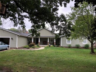 6902 Greenwich Rd, Seville, OH 44273