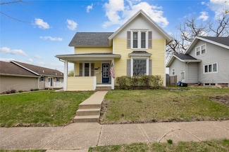 976 7th St, Marion, IA 52302