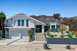 18133 Wakecrest Dr, Malibu, CA 90265