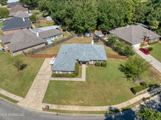 15135 S Shadow Creek Dr, Biloxi, MS 39532