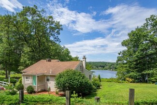 48 Lakeshore Dr, Norfolk, MA 02056