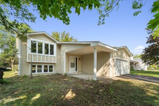 6736 Wakefield Dr, Eden Prairie, MN 55346