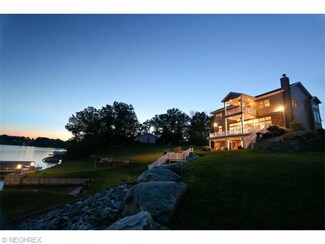 17741 Willard Place, Lake Milton, OH 44429