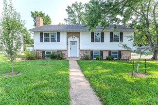 11 Peachtree Ln, Rolla, MO 65401